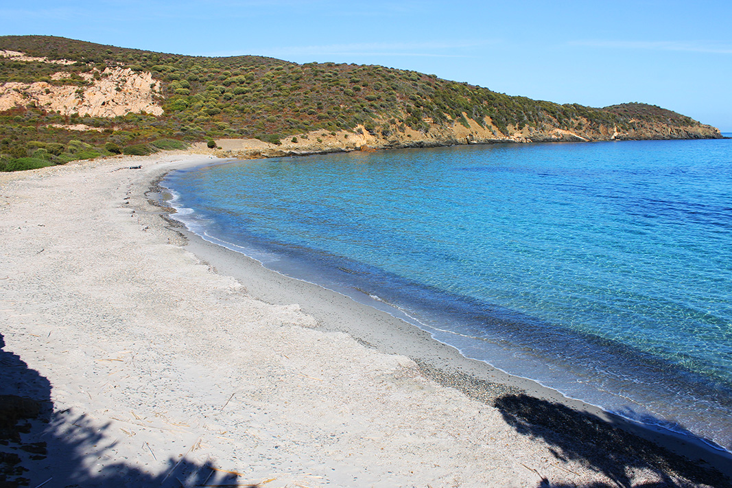 spiaggia porto pirastu